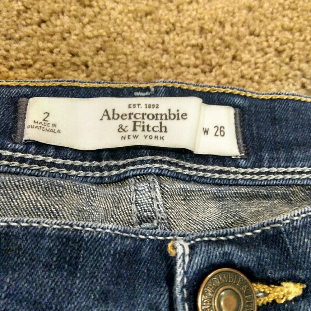 Shorts - Picture 3 of 3